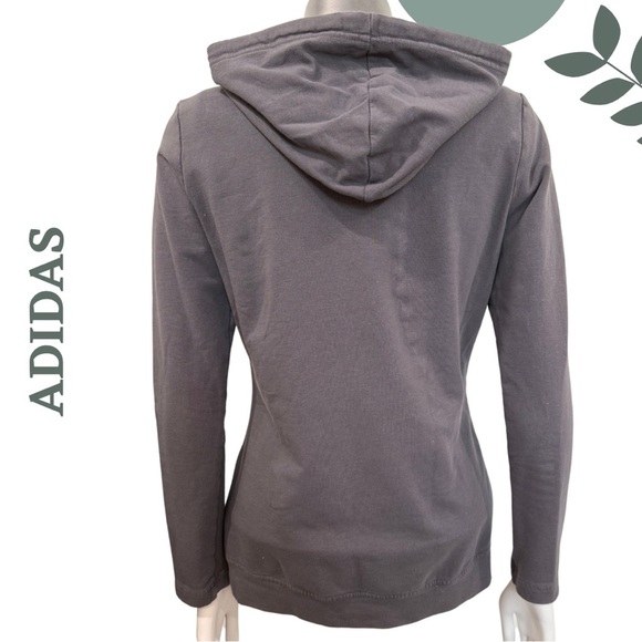 Soft Gray Adidas Hooded Sweatshirt | Everyday Style | Women’s Size Medium - Picture 4 of 7